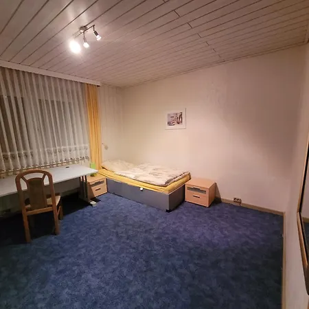 아파트 Monteurzimmer Roederland - Langzeitaufenthalte Fuer Bis Zu 6 Personen *