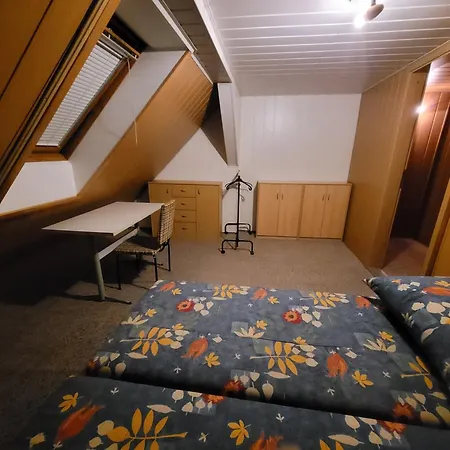 아파트 Monteurzimmer Roederland - Langzeitaufenthalte Fuer Bis Zu 6 Personen *